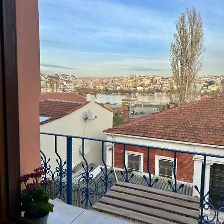 Timeless House Overlooking The Golden Horn With Sea - Nilorayn *