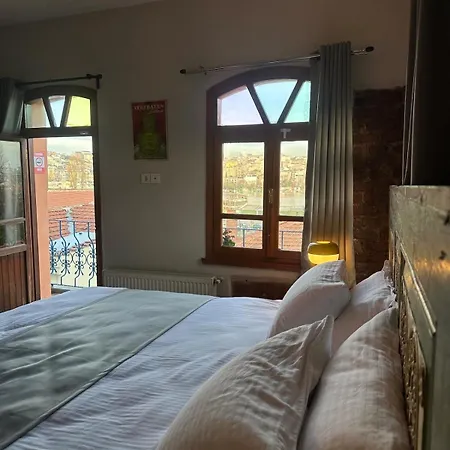 Ferienhaus Timeless House Overlooking The Golden Horn With Sea - Nilorayn *
