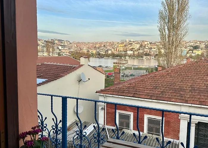 Timeless House Overlooking The Golden Horn With Sea - Nilorayn *