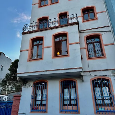 Timeless House Overlooking The Golden Horn With Sea - Nilorayn Semesterbostad Istanbul