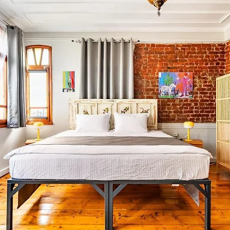 Timeless House Overlooking The Golden Horn With Sea - Nilorayn