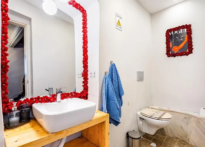 Timeless House Overlooking The Golden Horn With Sea - Nilorayn *